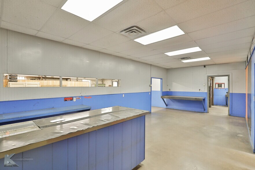 More Photos Of 5550 US-277 S., Abilene Specialty For Sale