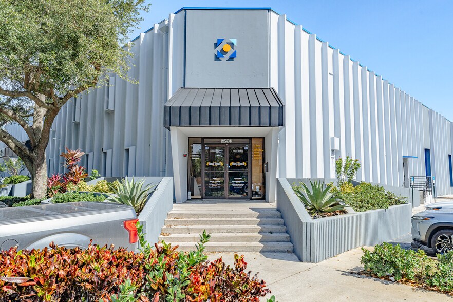 Primary Photo Of 2100-2290 SW 71st Ter, Davie Warehouse For Sale