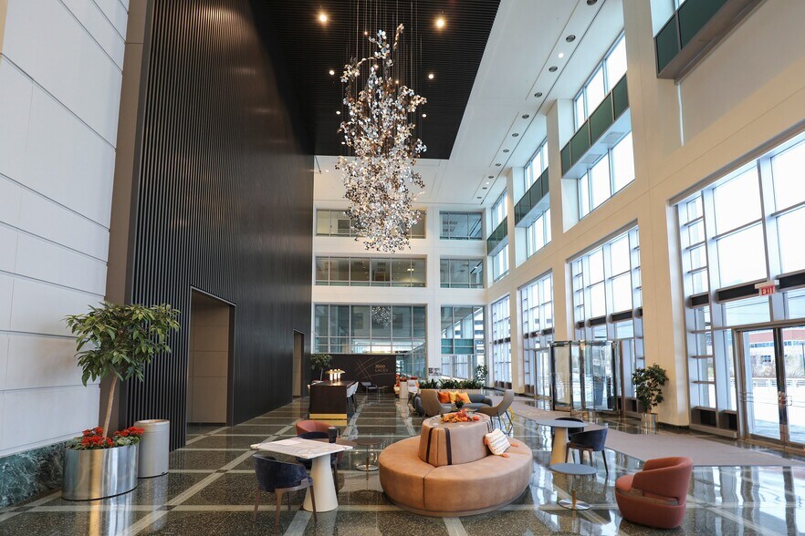 More Photos Of 3500 Lacey Rd, Downers Grove Office For Lease