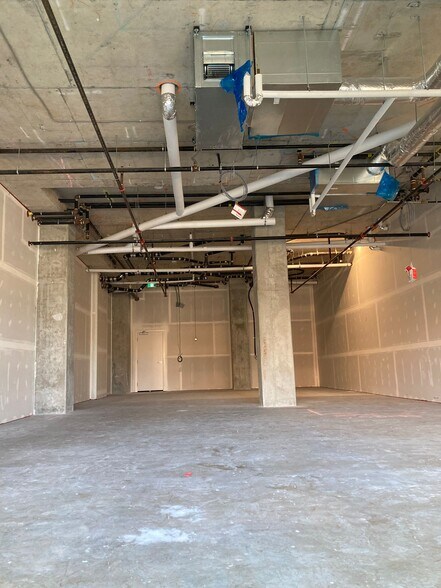 More Photos Of 1526 Finlay St, White Rock Apartments For Sale