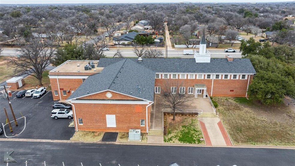 More Photos Of 3425 S 14th St, Abilene Lodge Meeting Hall For Sale