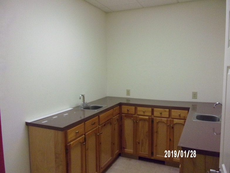 More Photos Of 925 Ophir Ave, Troy Daycare Center For Sale