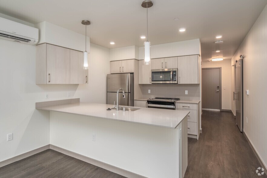 More Photos Of 110 Roy St, Seattle Apartments For Lease