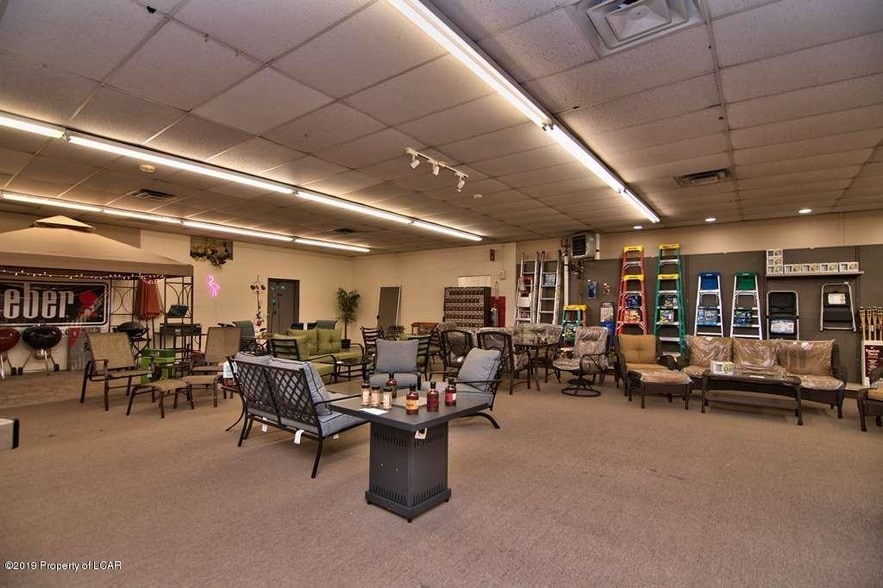 More Photos Of 541 State Route 93, Sugarloaf Light Distribution For Lease