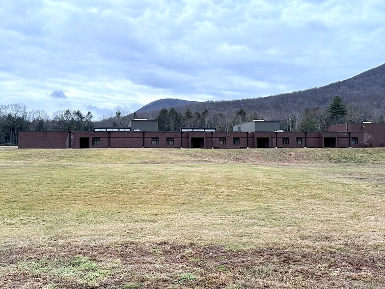 More Photos Of 2055 Pa-29, Monroe Township Schools For Sale