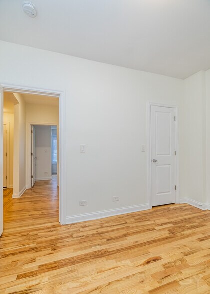 More Photos Of 6711 S Paxton Ave, Chicago Multifamily For Sale