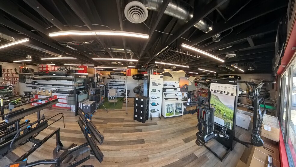 More Photos Of 7560 S University Blvd, Centennial Storefront Retail Office For Sale