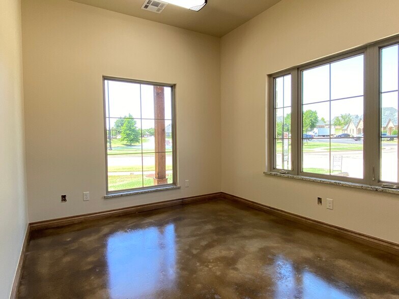 More Photos Of 5706 NW 130th St, Oklahoma City Office For Lease