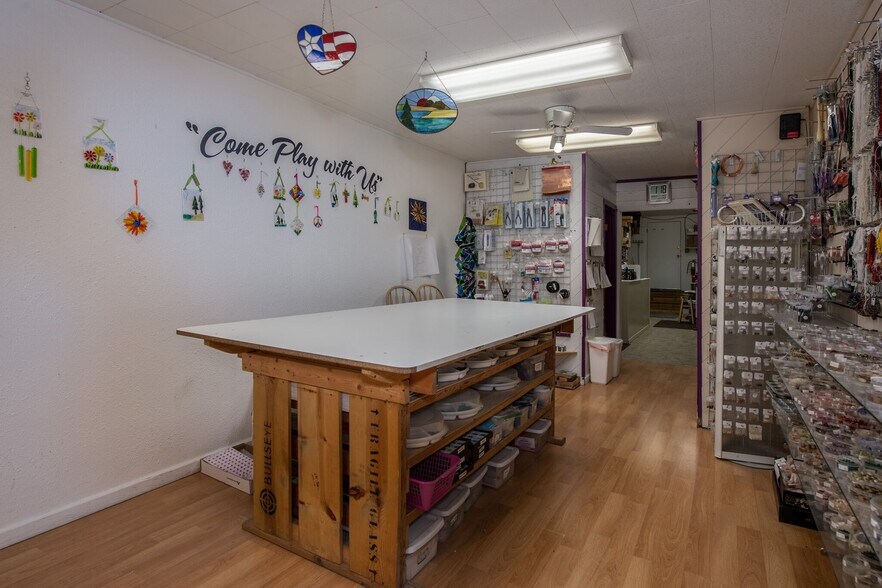 More Photos Of 211 E Sherman Ave, Coeur d'Alene Storefront Retail Office For Sale