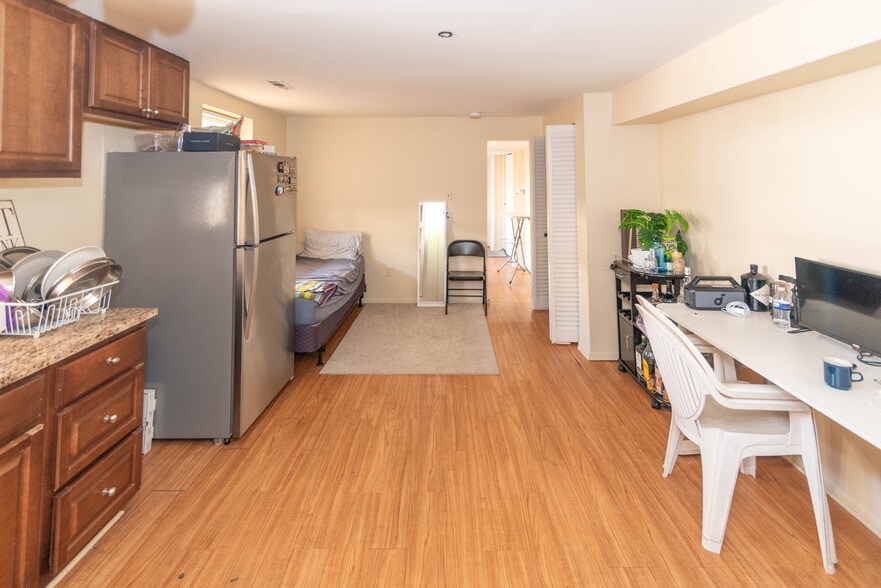 More Photos Of 401-405 S High St, Baltimore Storefront Retail Residential For Sale