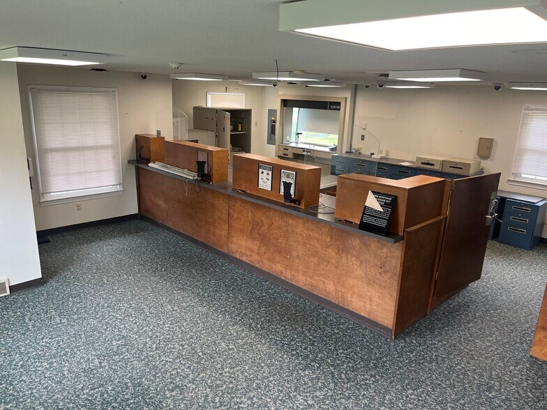 More Photos Of 30 E Otis Rd, Otis Bank For Lease