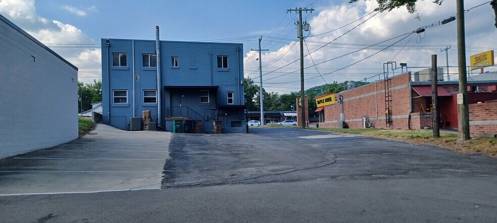 More Photos Of 2623 Lebanon Pike, Nashville Medical For Lease