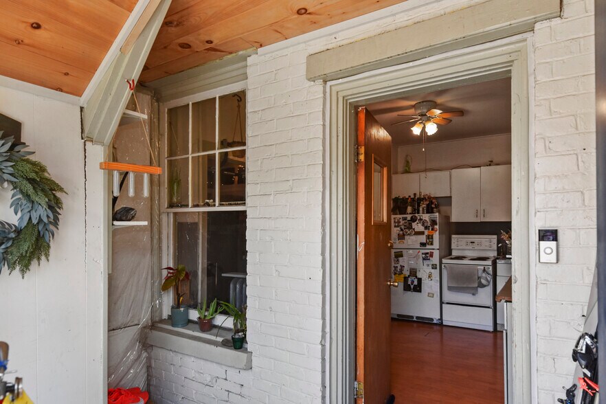 More Photos Of 9 River St, Saranac Lake Apartments For Sale