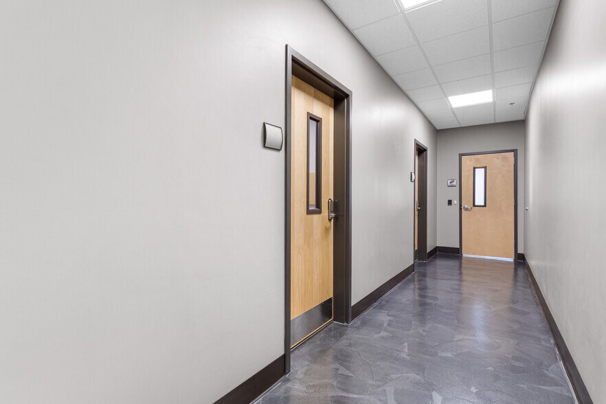 More Photos Of 101 E Allen St, Hendersonville Medical For Lease