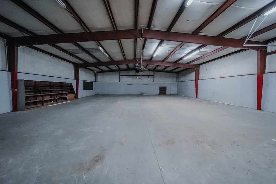 More Photos Of 35613 E 1130, Seminole Warehouse For Sale