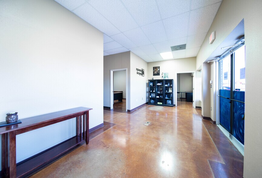 More Photos Of 2100 E Stan Schlueter Loop, Killeen Storefront Retail Office For Lease