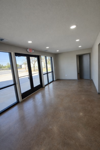 More Photos Of 708 Corry a Edwards Dr, Kennedale Freestanding For Sale