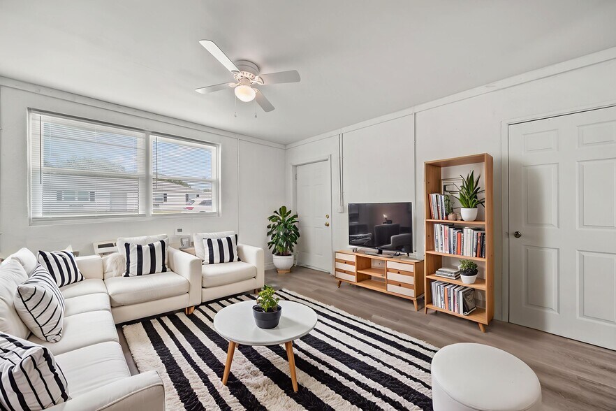 More Photos Of 200 York St, Chester Apartments For Sale