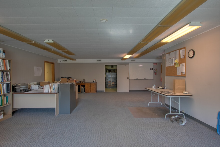 More Photos Of 1895 Frontage Rd, Mora Manufacturing For Sale