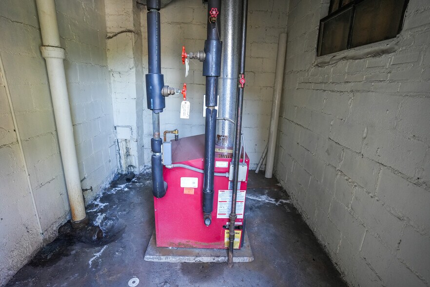 More Photos Of 431 Delaware Ave, Palmerton Office For Sale