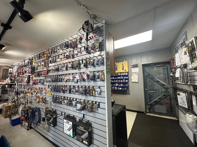 More Photos Of 7216 Ritchie Hwy, Glen Burnie Freestanding For Sale