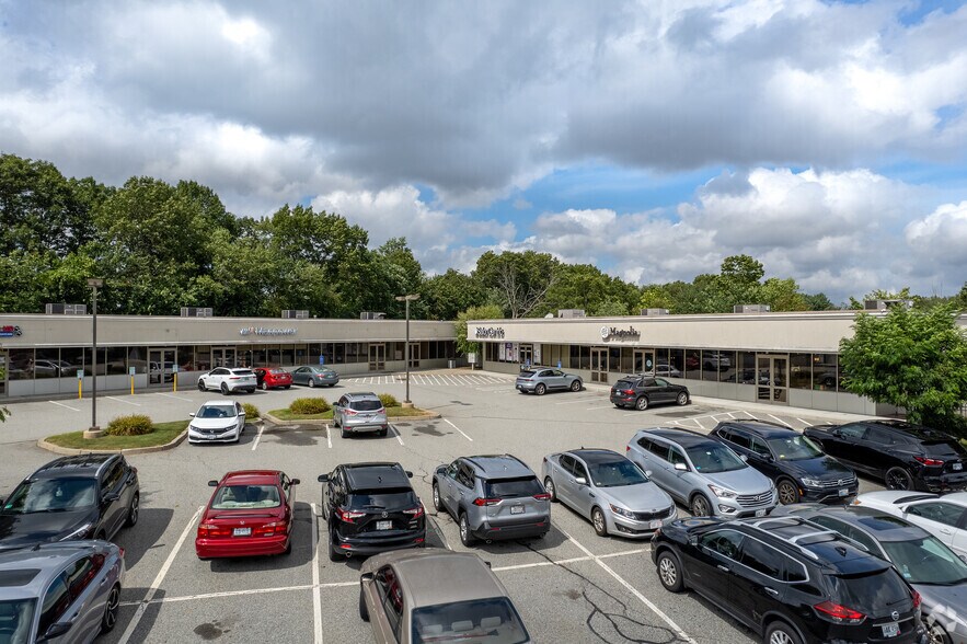 More Photos Of 1375 Park Ave, Cranston Freestanding For Lease