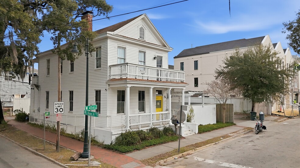 More Photos Of 422 W 43rd St, Savannah Storefront Retail Office For Sale