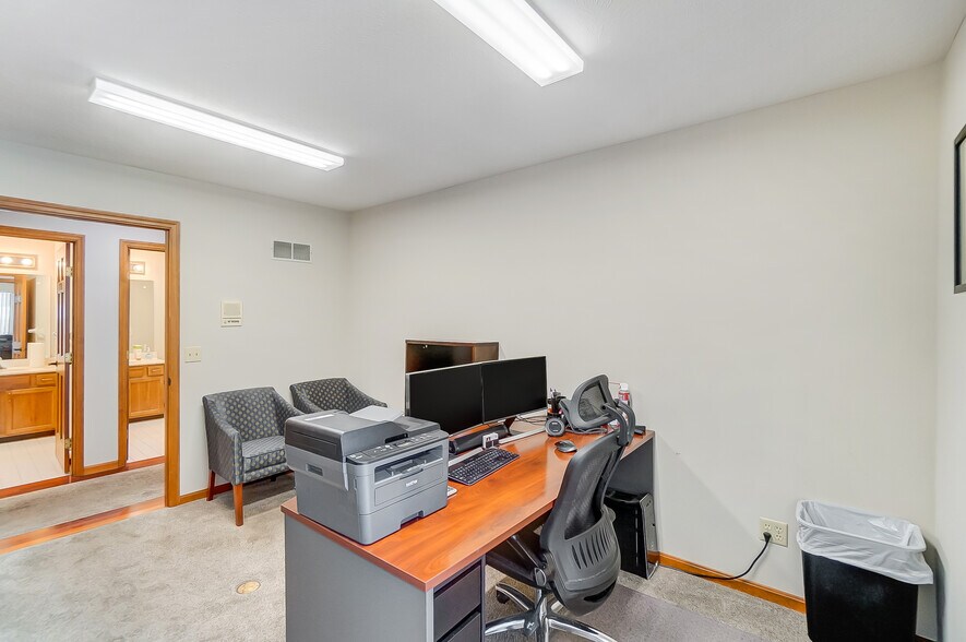 More Photos Of 9672-9694 Cincinnati Columbus Rd, West Chester Office Residential For Sale