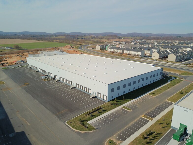 More Photos Of 6423 English Muffin Way, Frederick Warehouse For Lease