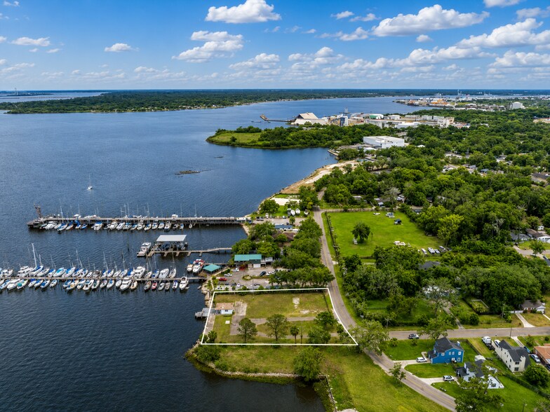 More Photos Of 451 Trout River Dr, Jacksonville Marina For Sale