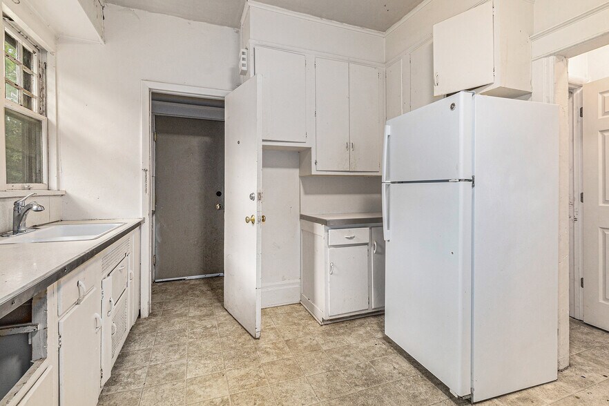 More Photos Of 217 N Normal St, Ypsilanti Multifamily For Sale