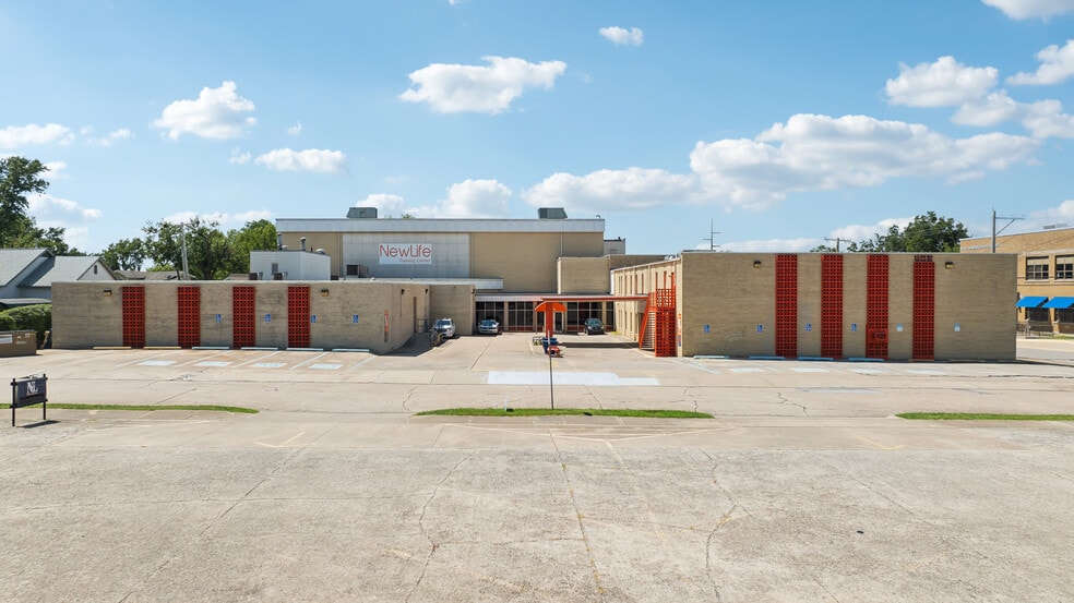 More Photos Of 1203 S Columbia Ave, Tulsa Religious Facility For Sale