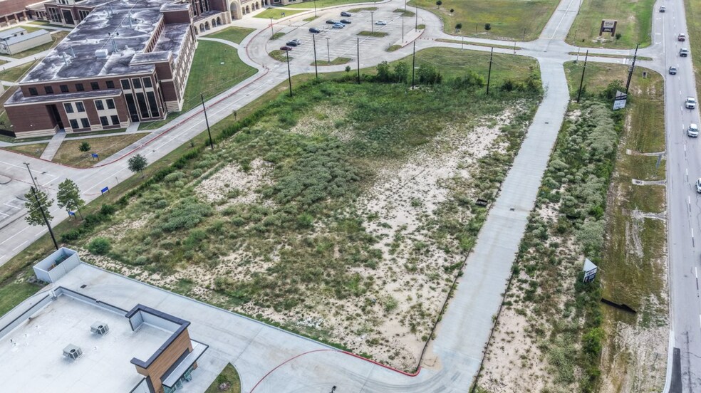 More Photos Of North of Woodson's Reserve & Grand Parkway, Spring Unknown For Lease