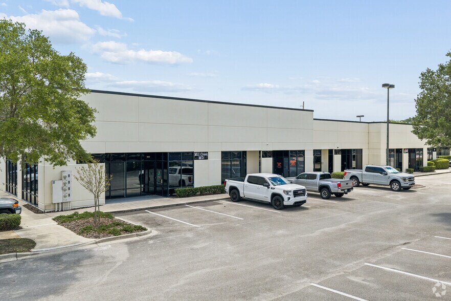 More Photos Of 150 St. Johns Business Pl, Saint Augustine Light Distribution For Lease
