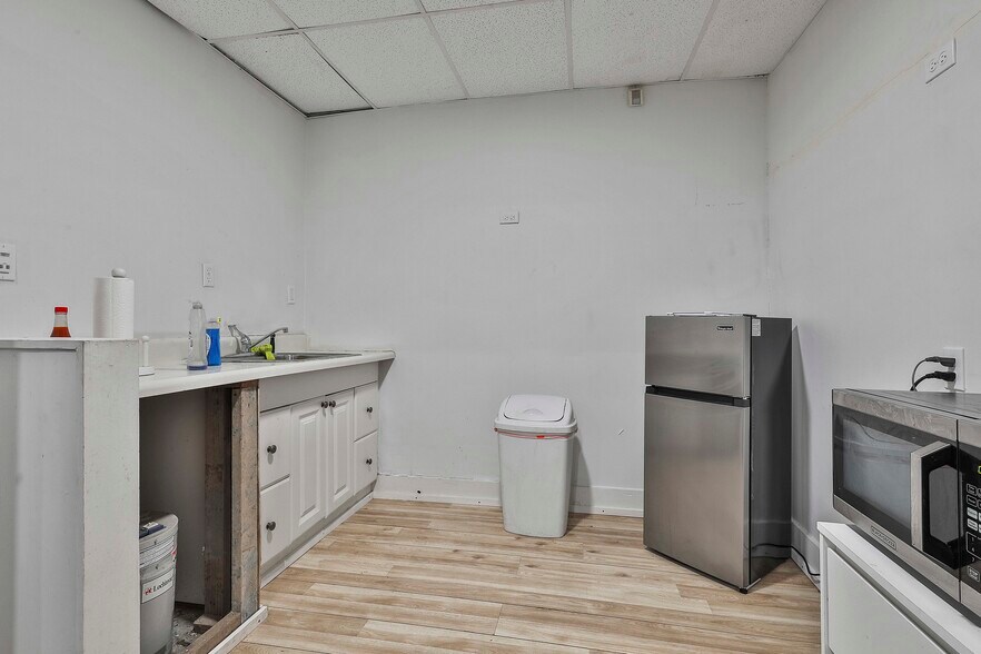 More Photos Of , Peachtree City Unknown For Sale