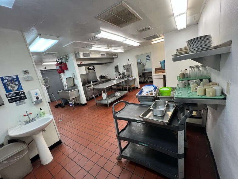 More Photos Of 5128 Pine Ave, Pasadena Assisted Living For Sale