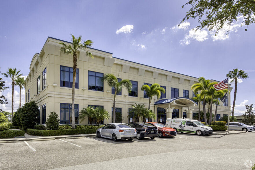 Primary Photo Of 5540 W Executive Dr, Tampa Medical For Lease