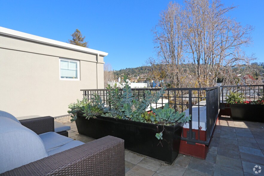 More Photos Of 1797-1801 Shattuck Ave, Berkeley Apartments For Lease