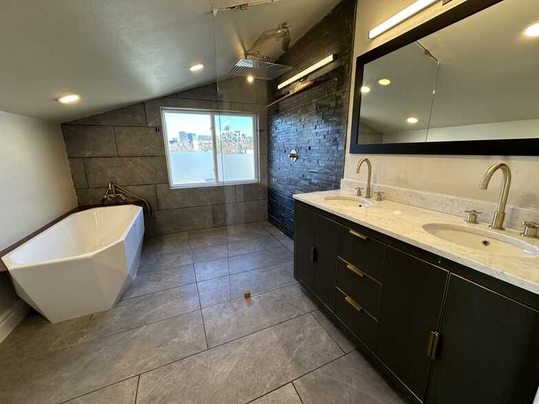 More Photos Of 1735-1737 Franklin Street, Denver Apartments For Sale