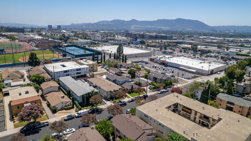 More Photos Of 310-312 Cornell Dr, Burbank Apartments For Sale