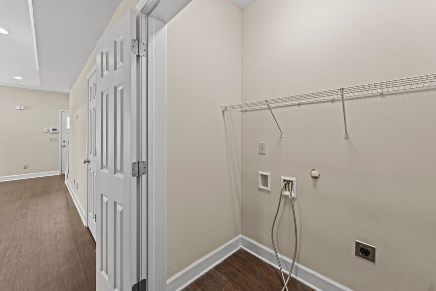 More Photos Of 403 Meador Dr, Tuscaloosa Multifamily For Sale