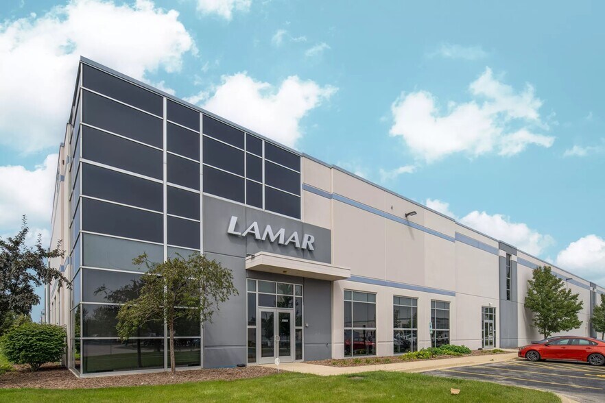 More Photos Of 5235-5325 International Dr, Cudahy Warehouse For Lease