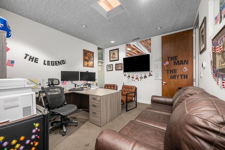 More Photos Of 1342 Coronado Ave, Long Beach Loft Creative Space For Lease