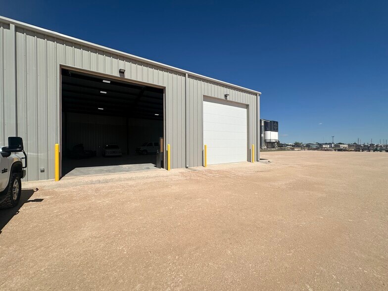 More Photos Of 538 US-62/180 Hwy, Seminole Flex For Sale