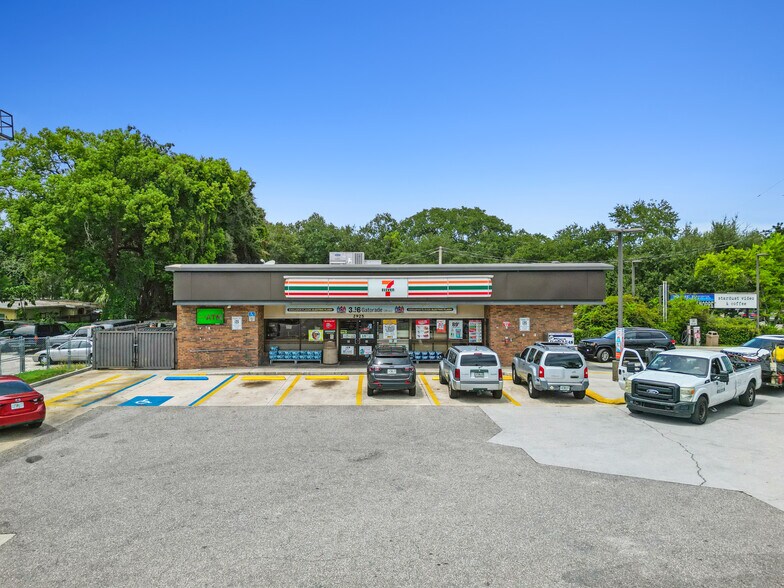 More Photos Of 2925 Corrine Dr, Orlando Service Station For Sale