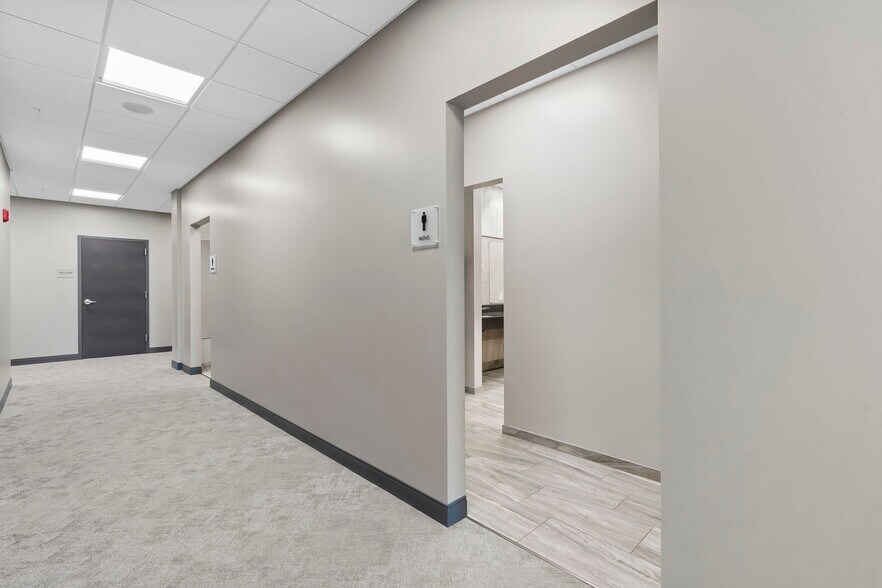 More Photos Of 1724 S Luster Ave, Springfield Office For Lease