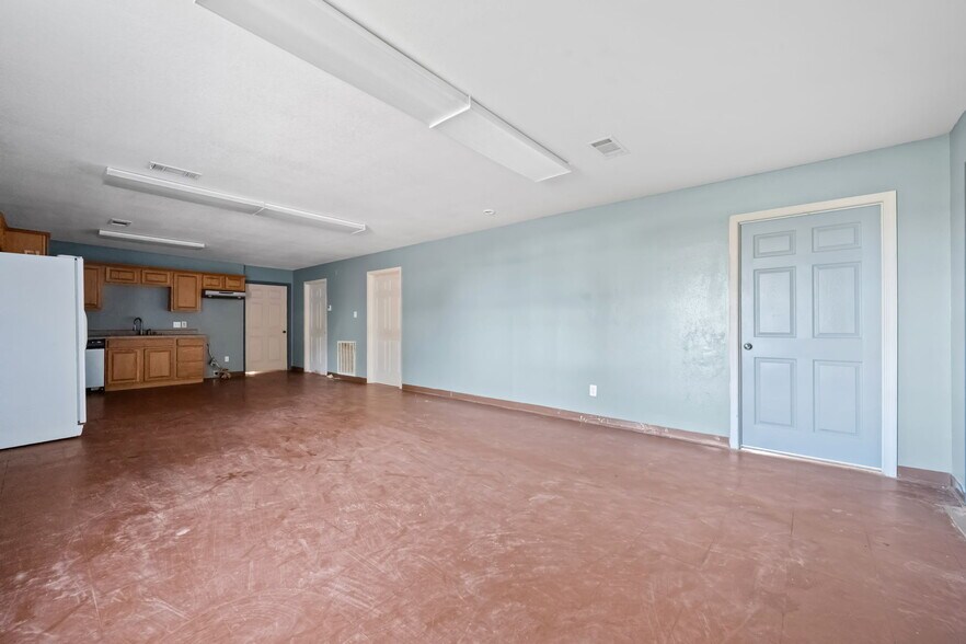 More Photos Of 114 Main St, Hull Multifamily For Sale