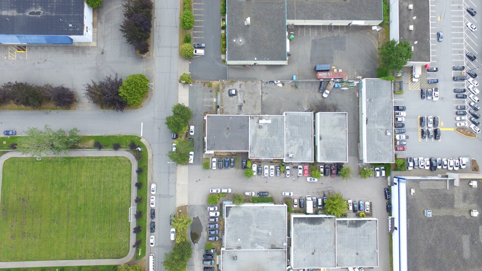 More Photos Of 13550 77th Ave, Surrey Warehouse For Lease