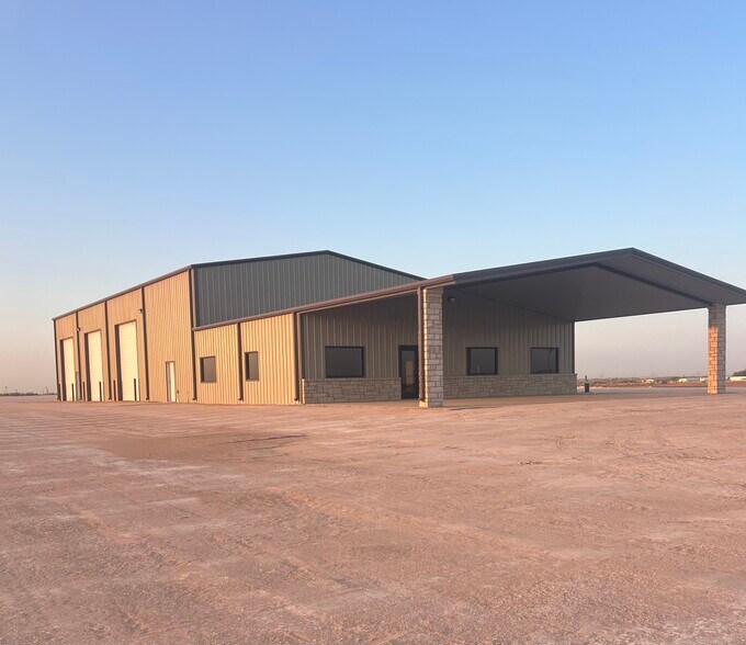 Primary Photo Of 2800 COUNTY RD 147 Rd, Midland Warehouse For Sale