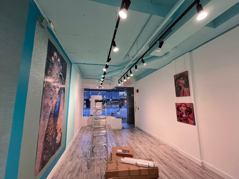 More Photos Of 2987 Granville St, Vancouver General Retail For Lease